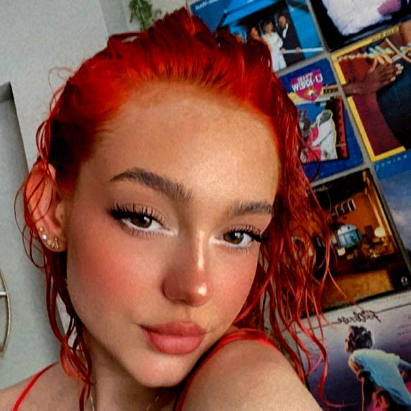 keira.daniella instagram image archive image