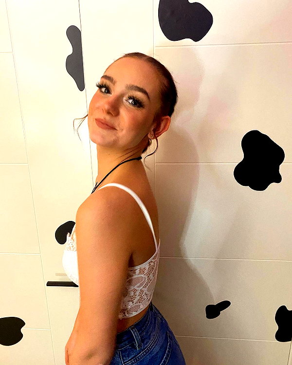 keira.daniella instagram image archive image