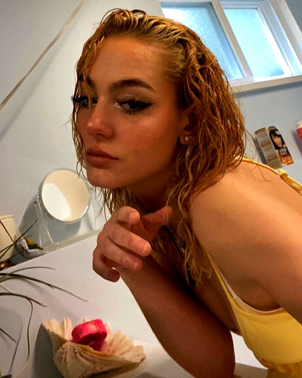 keira.daniella instagram image archive image