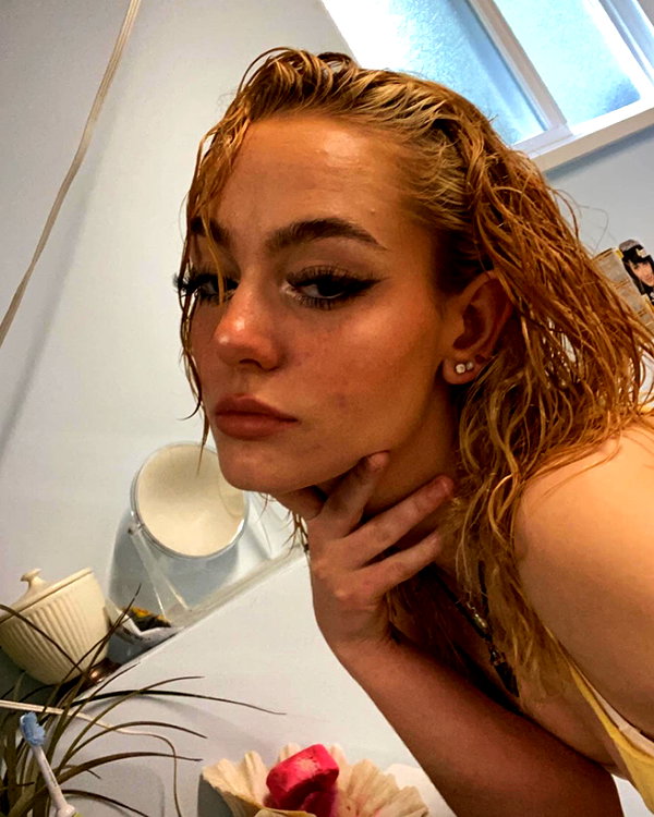 keira.daniella instagram image archive image