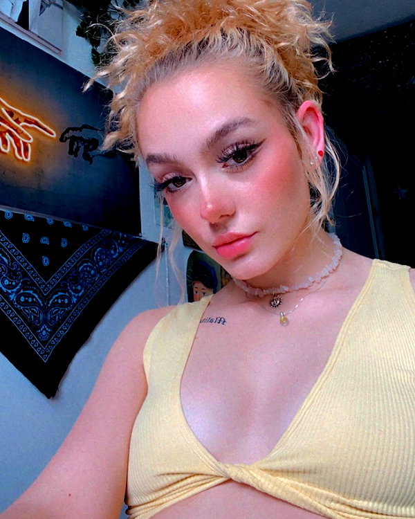 keira.daniella instagram image archive image