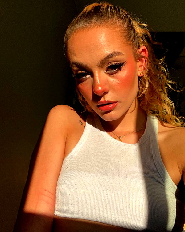 keira.daniella instagram image archive image