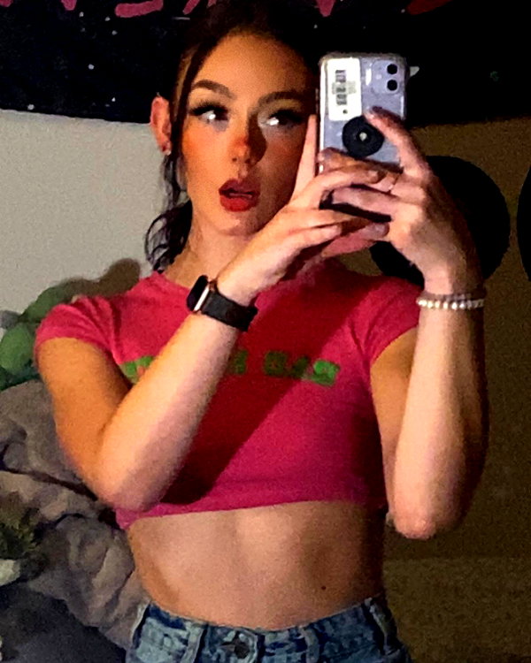 keira.daniella instagram image archive image