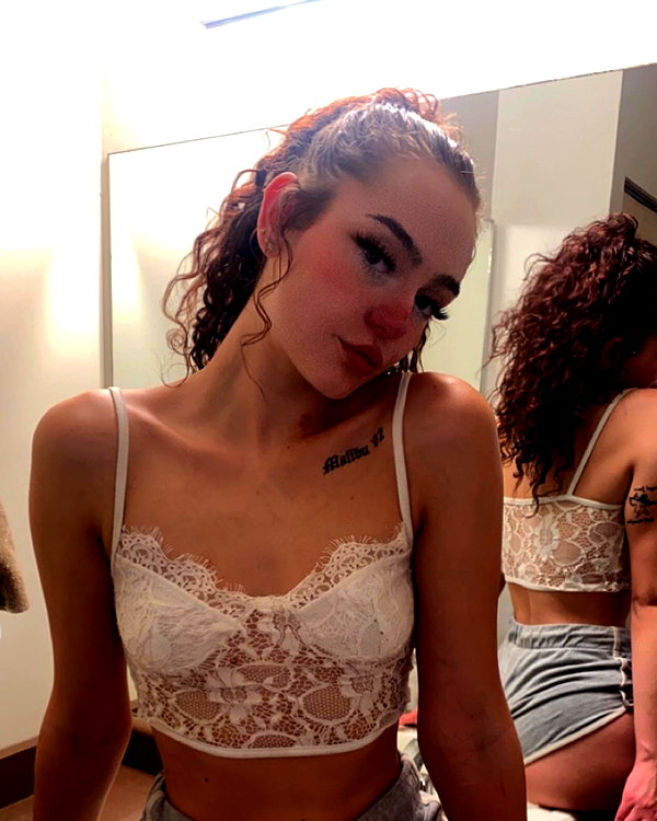 keira.daniella instagram image archive image