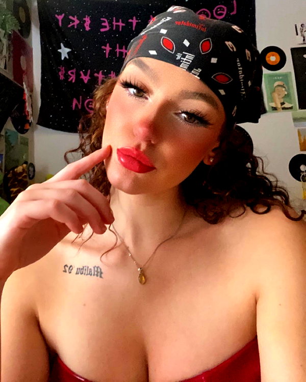 keira.daniella instagram image archive image