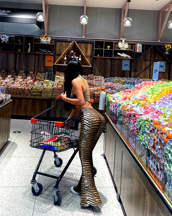 kellybaby_yy instagram image archive image