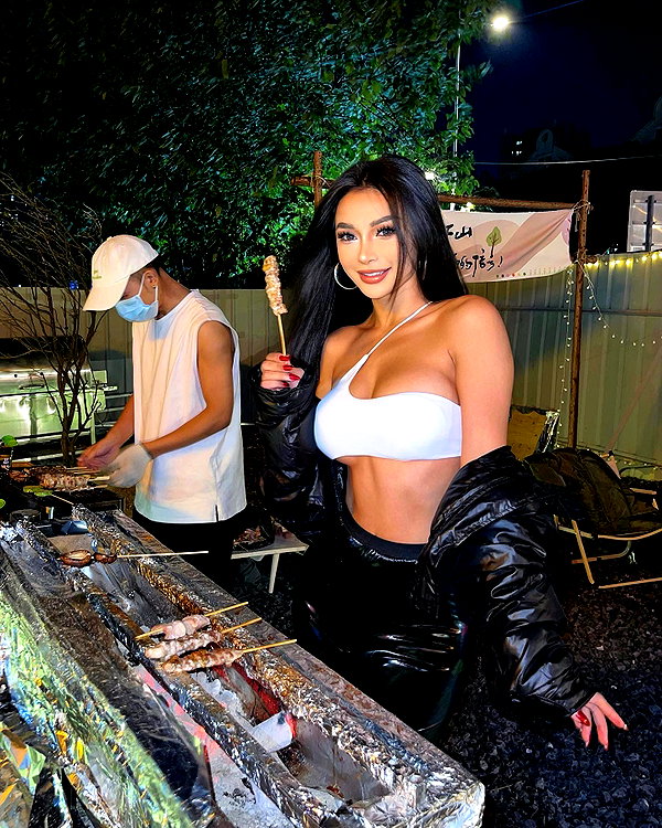 kellybaby_yy instagram image archive image