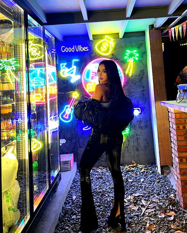 kellybaby_yy instagram image archive image