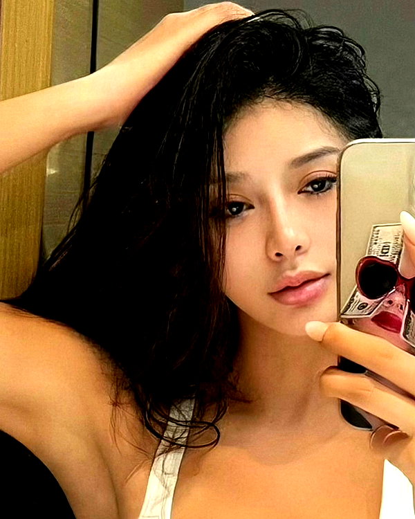 kellybaby_yy instagram image archive image