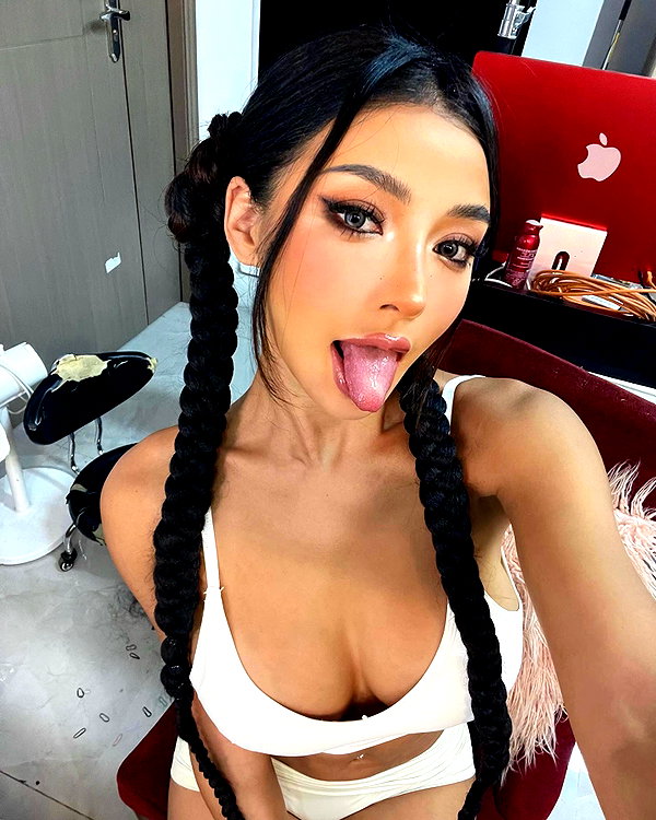 kellybaby_yy instagram image archive image