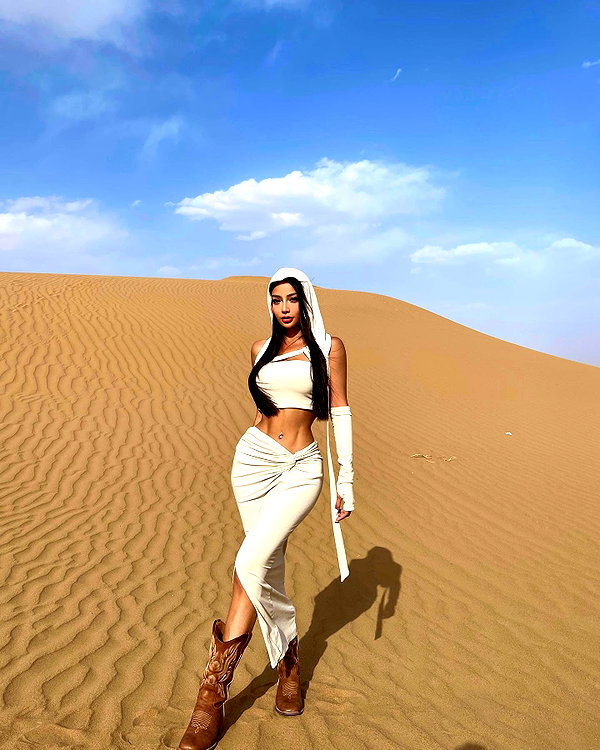 kellybaby_yy instagram image archive image