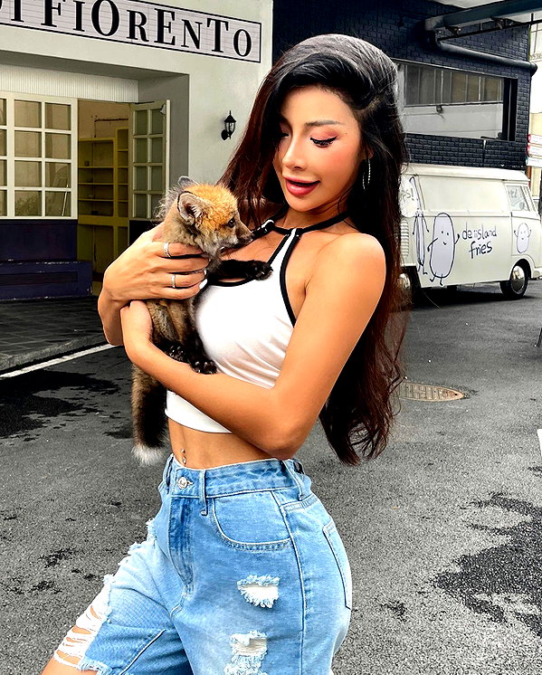 kellybaby_yy instagram image archive image