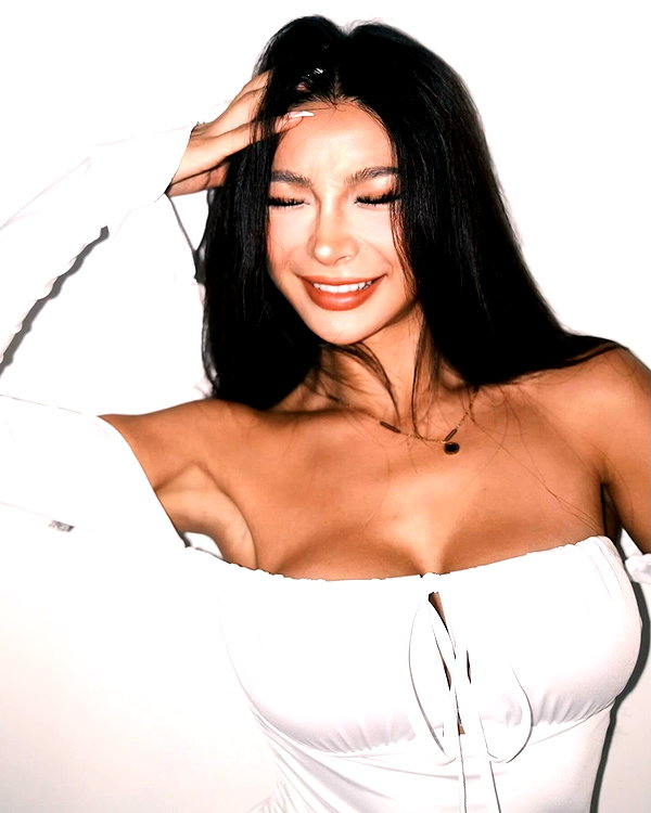 kellybaby_yy instagram image archive image
