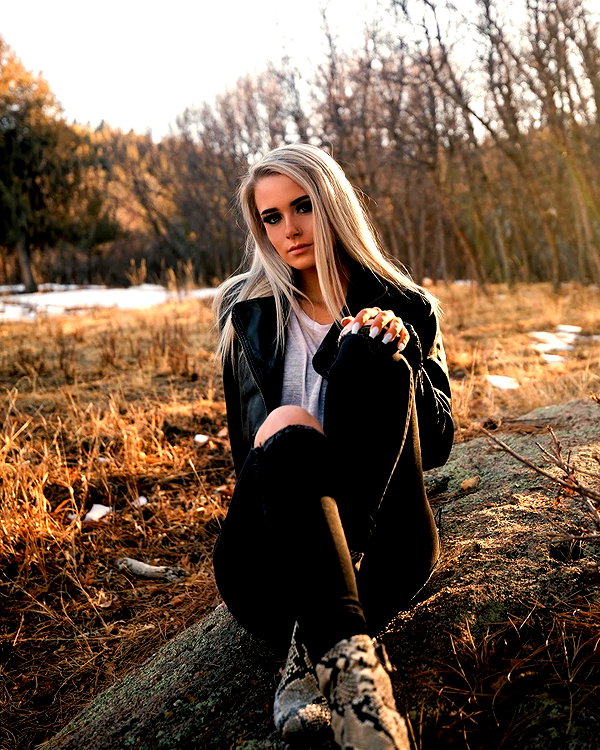 kenziee.scott instagram image archive image
