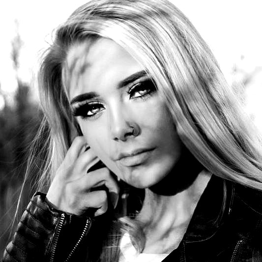 kenziee.scott instagram image archive image