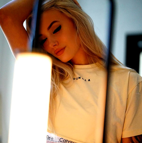 kenziee.scott instagram image archive image