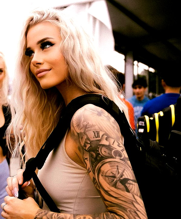 kenziee.scott instagram image archive image