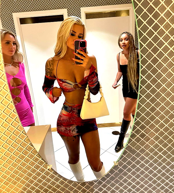 kenziee.scott instagram image archive image