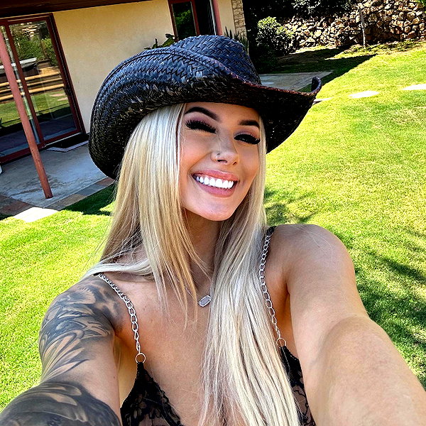 kenziee.scott instagram image archive image