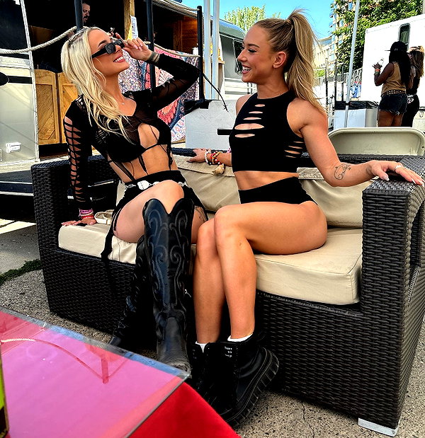 kenziee.scott instagram image archive image