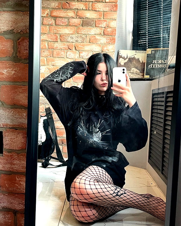 kkimynomi instagram image archive image
