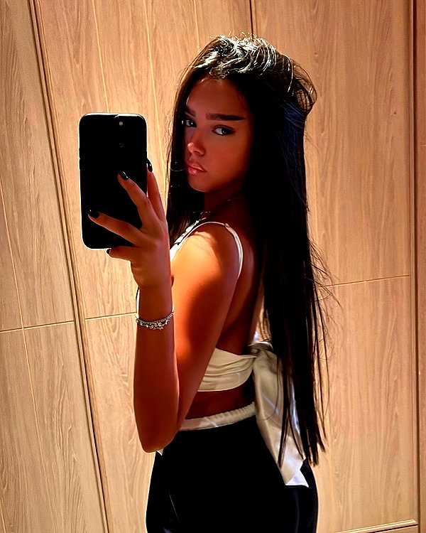 korin.lahiani instagram image archive image