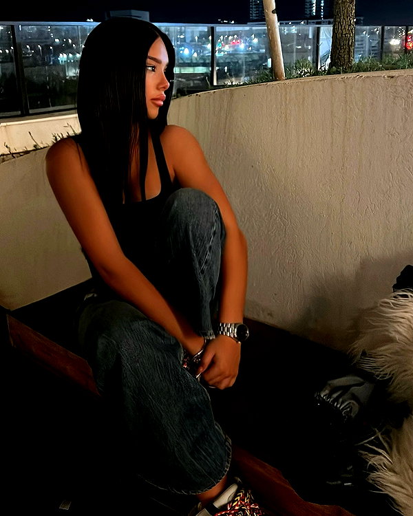 korin.lahiani instagram image archive image