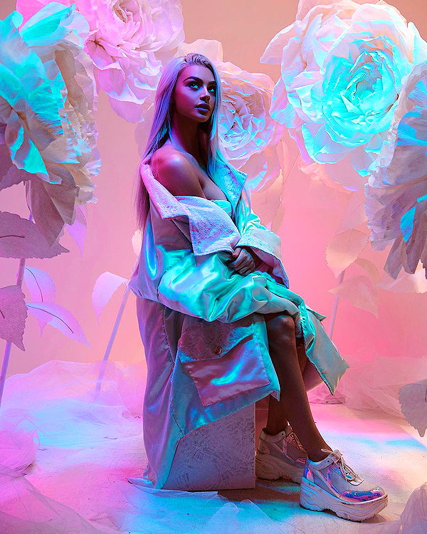 kristenhancher instagram image archive image
