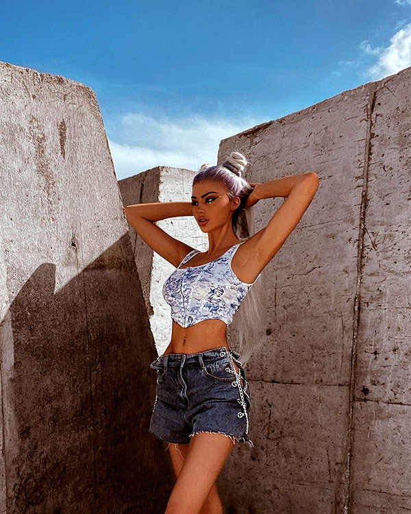 kristenhancher instagram image archive image