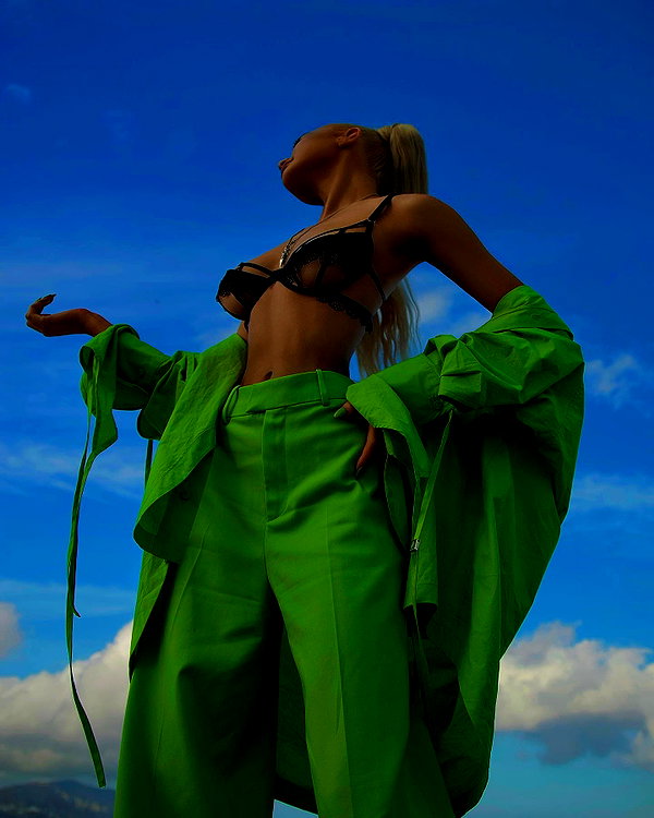 kristenhancher instagram image archive image