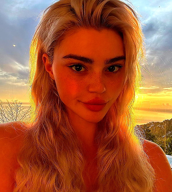 kristenhancher instagram image archive image