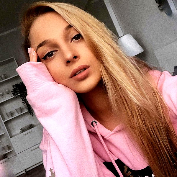 ksenia_ulitina instagram image archive image