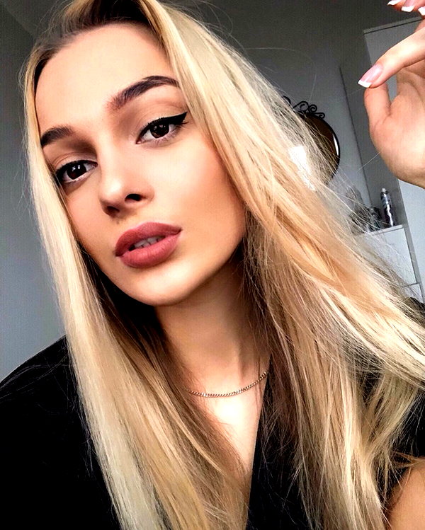ksenia_ulitina instagram image archive image