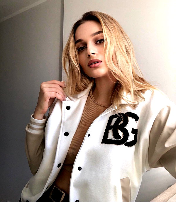 ksenia_ulitina instagram image archive image