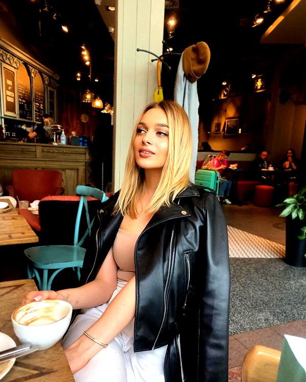 ksenia_ulitina instagram image archive image