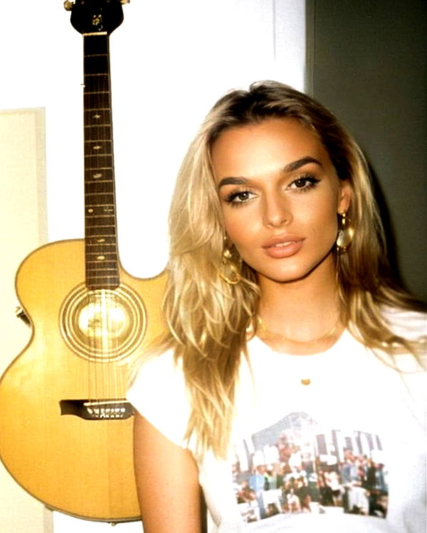 ksenia_ulitina instagram image archive image