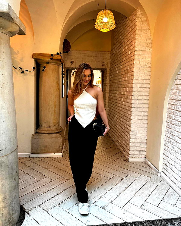 ksenia_ulitina instagram image archive image