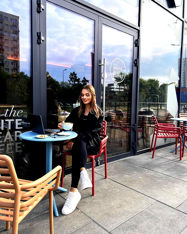ksenia_ulitina instagram image archive image
