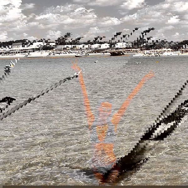 laluzone laluzone archive image