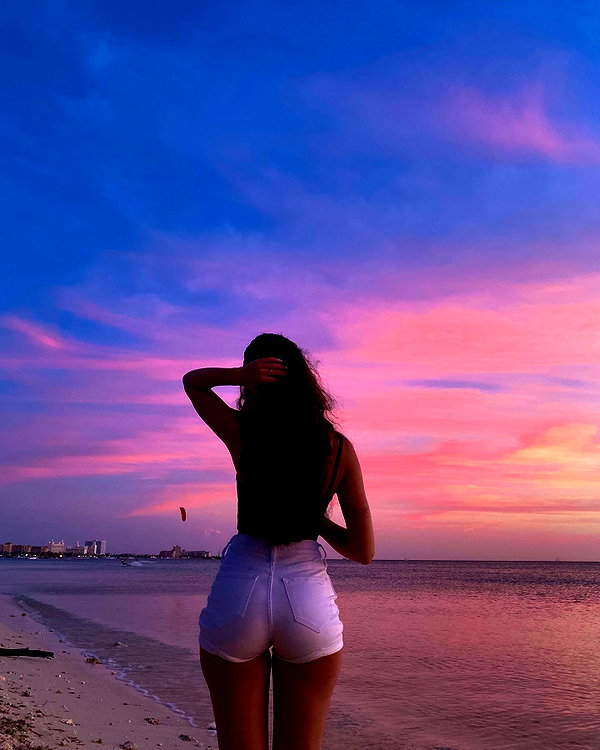 laurasaponara instagram image archive image