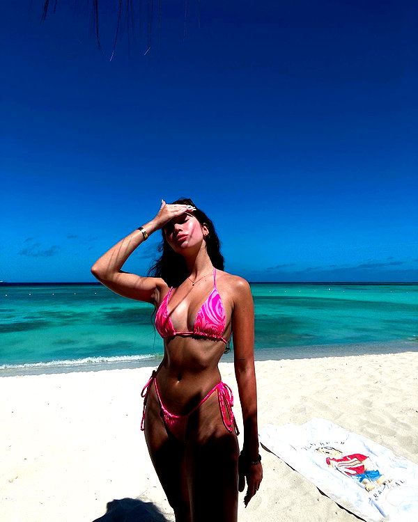 laurasaponara instagram image archive image