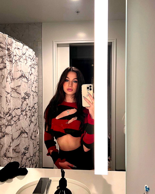 laurasaponara instagram image archive image