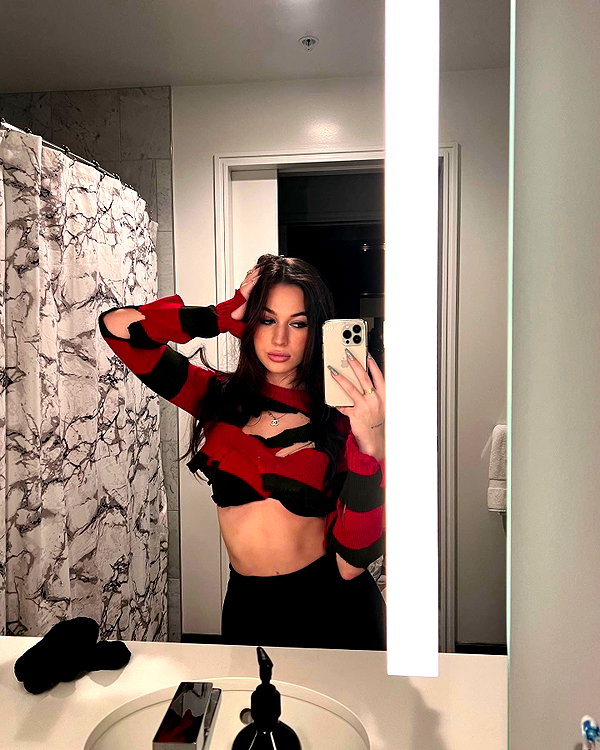 laurasaponara instagram image archive image