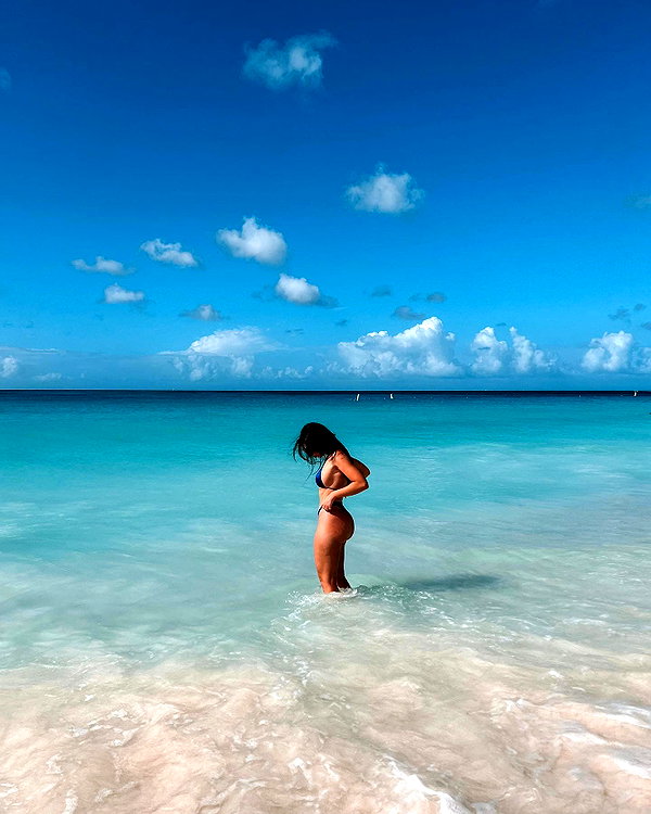 laurasaponara instagram image archive image