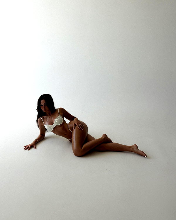 laurasaponara instagram image archive image