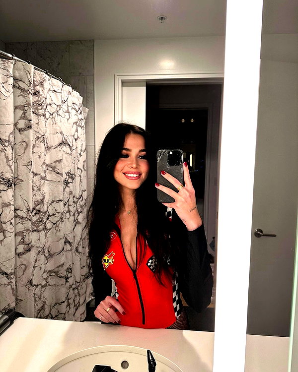 laurasaponara instagram image archive image