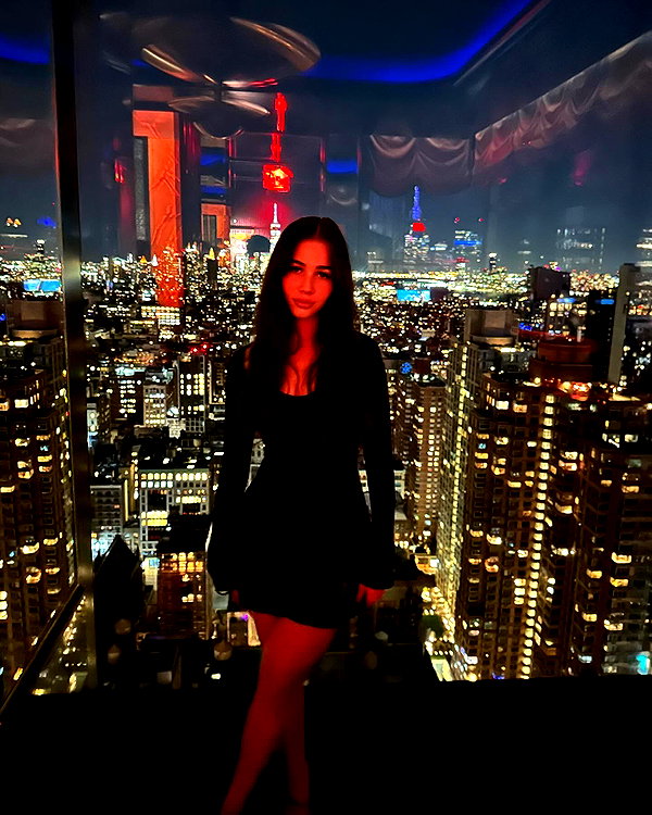laurasaponara instagram image archive image