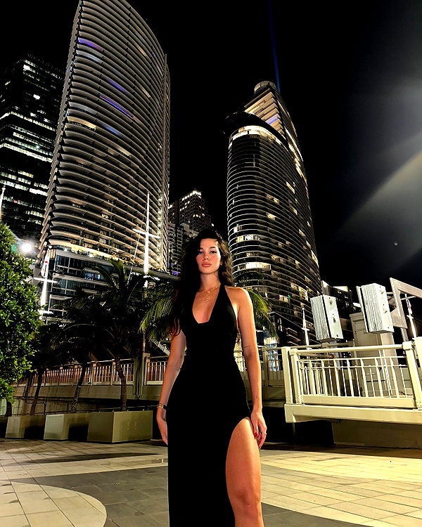 laurasaponara instagram image archive image