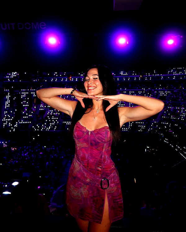 laurasaponara instagram image archive image
