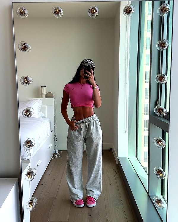 laurasaponara instagram image archive image